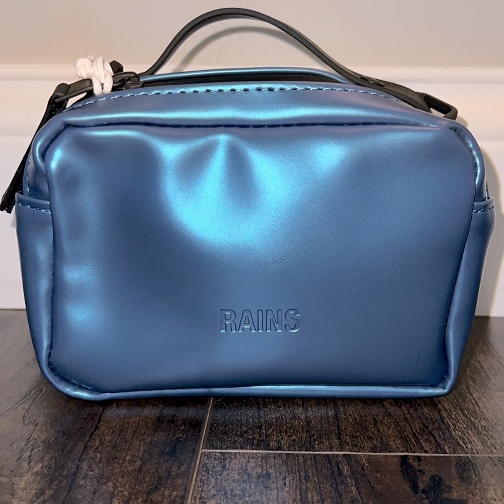 NEW Rains Micro Box Bag - Laser - Picture 2 of 9
